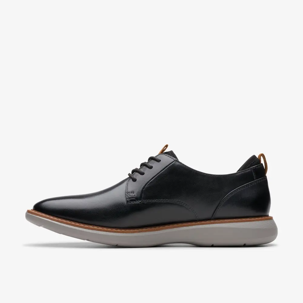 Men’s Brantin Plain Black Leather Oxfords online