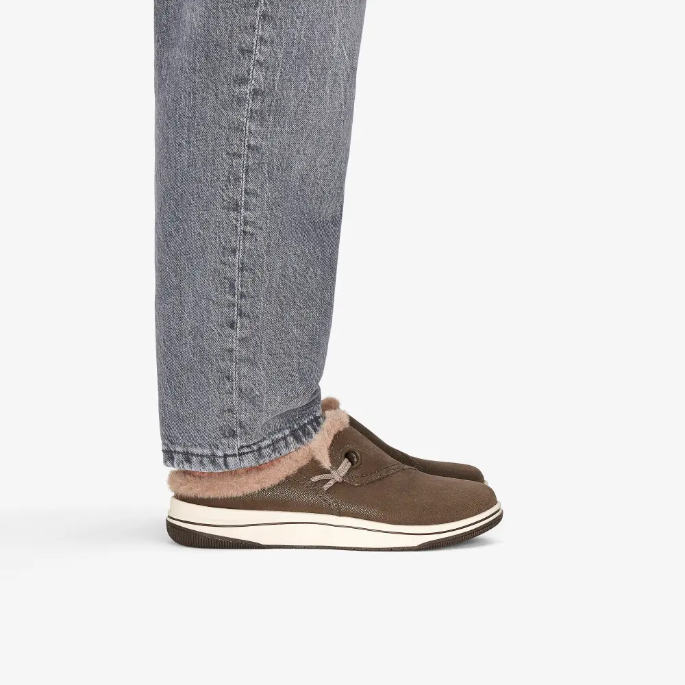 Womens Breeze Myth Dark Olive Clogs & Mules online