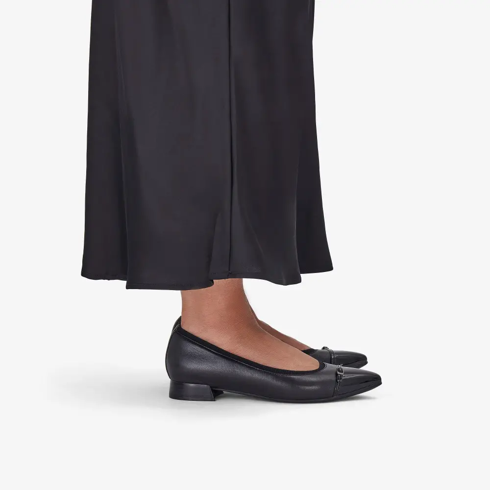 Womens Natalyn Dk Black Leather Slip-Ons online