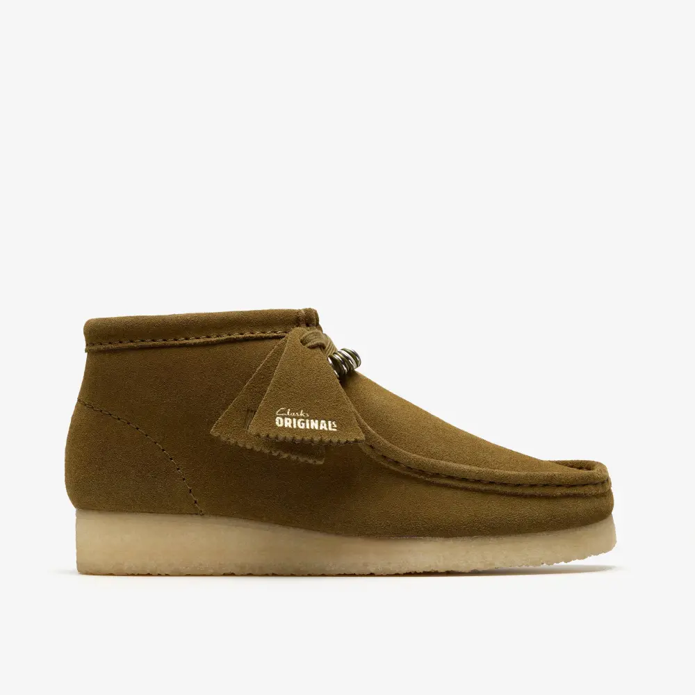 Womens Wallabee Boot. Green Suede online